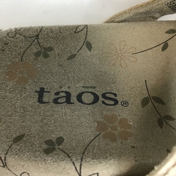 Taos Prize 4 Sandals Multi Metallic Size 7 - Picture 7 of 9